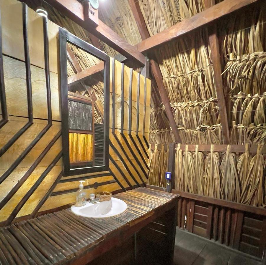 帕洛米诺 Kaluta旅舍 外观 照片